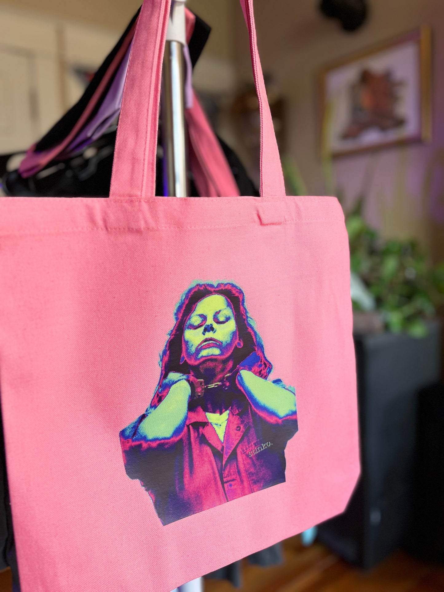 Tote- Come on, Aileen